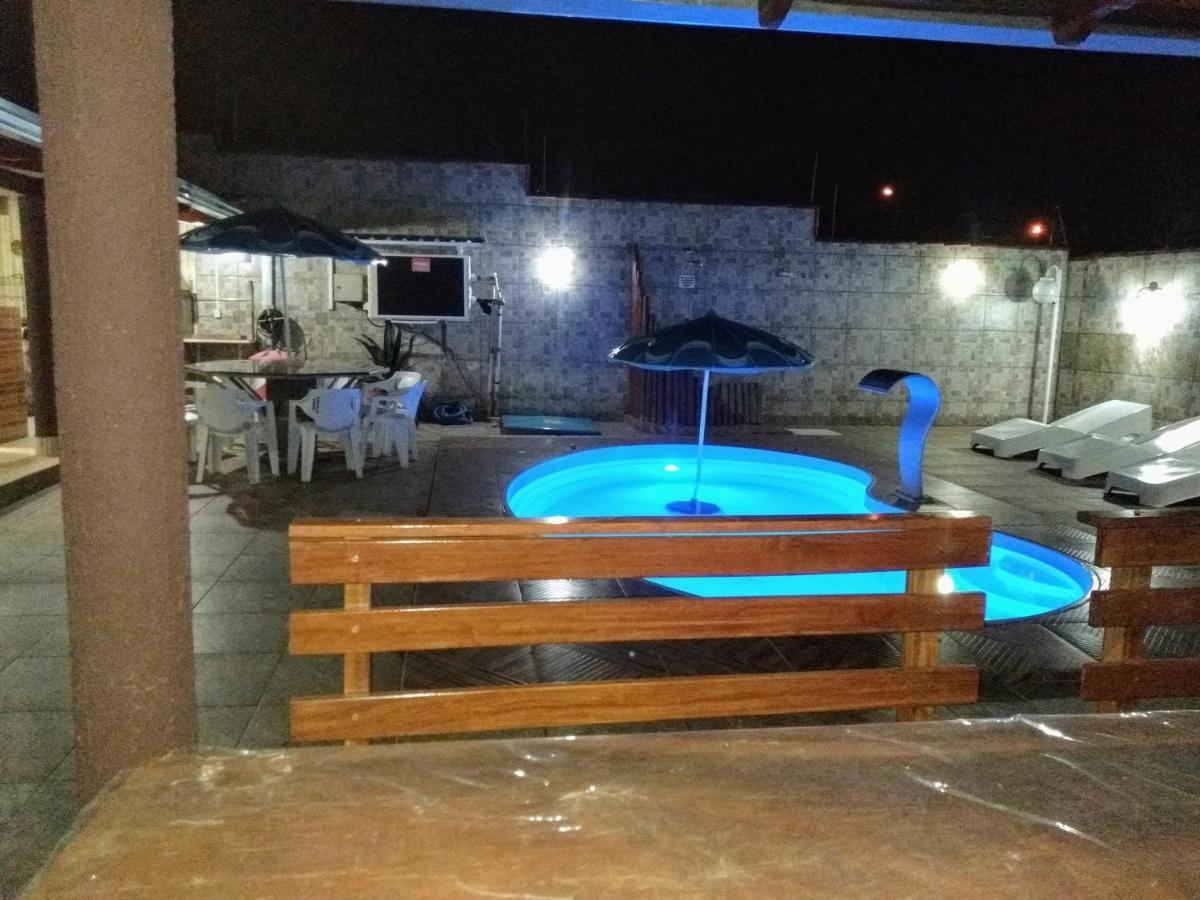Sobrado Frente P/Lago Com Piscina Aquecida Caldas Novas Eksteriør billede